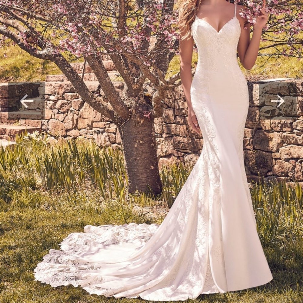 Wedding dress